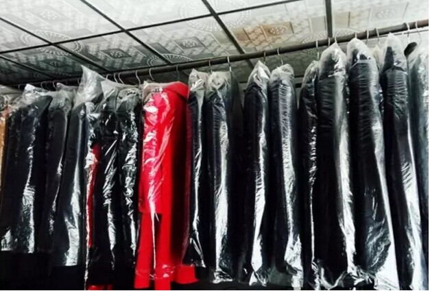 化妝品殘留的衣服怎么解決