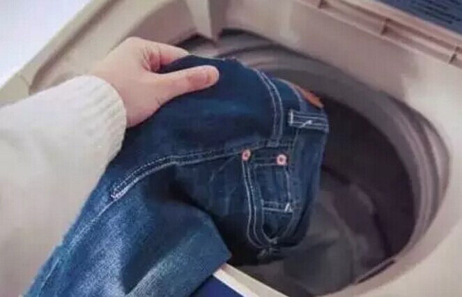 怎么才能很好的防止衣服掉色