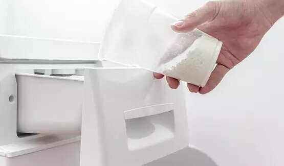 生活之中的一些除污漬的小技巧